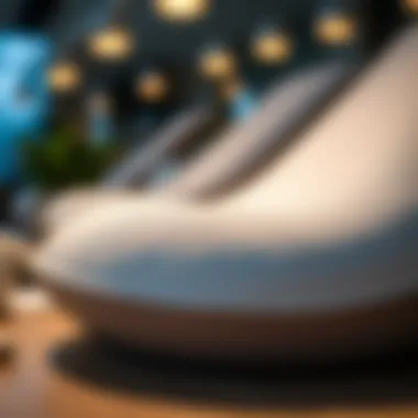 Close-up of the ergonomic design of a sit-up pillow